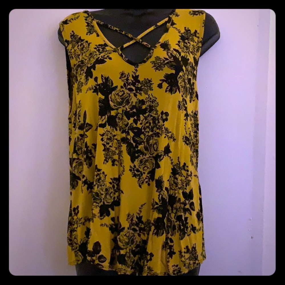 Comfy stretchy cross front tank